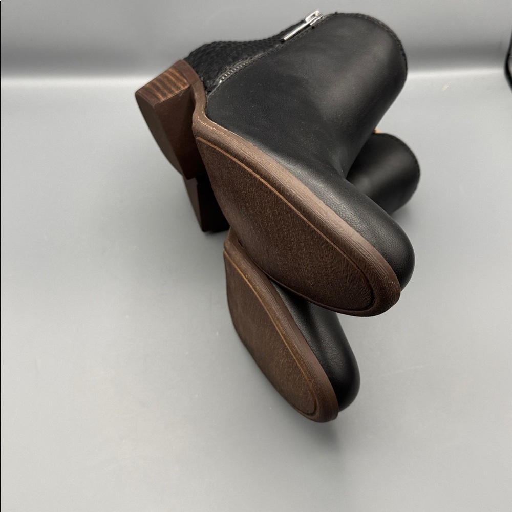 Lucky Brand Women's Basel Ankle Booties - Picture 5 of 5